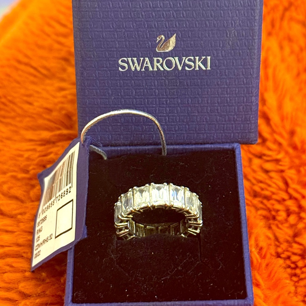 Swarovski Ring Size 6
